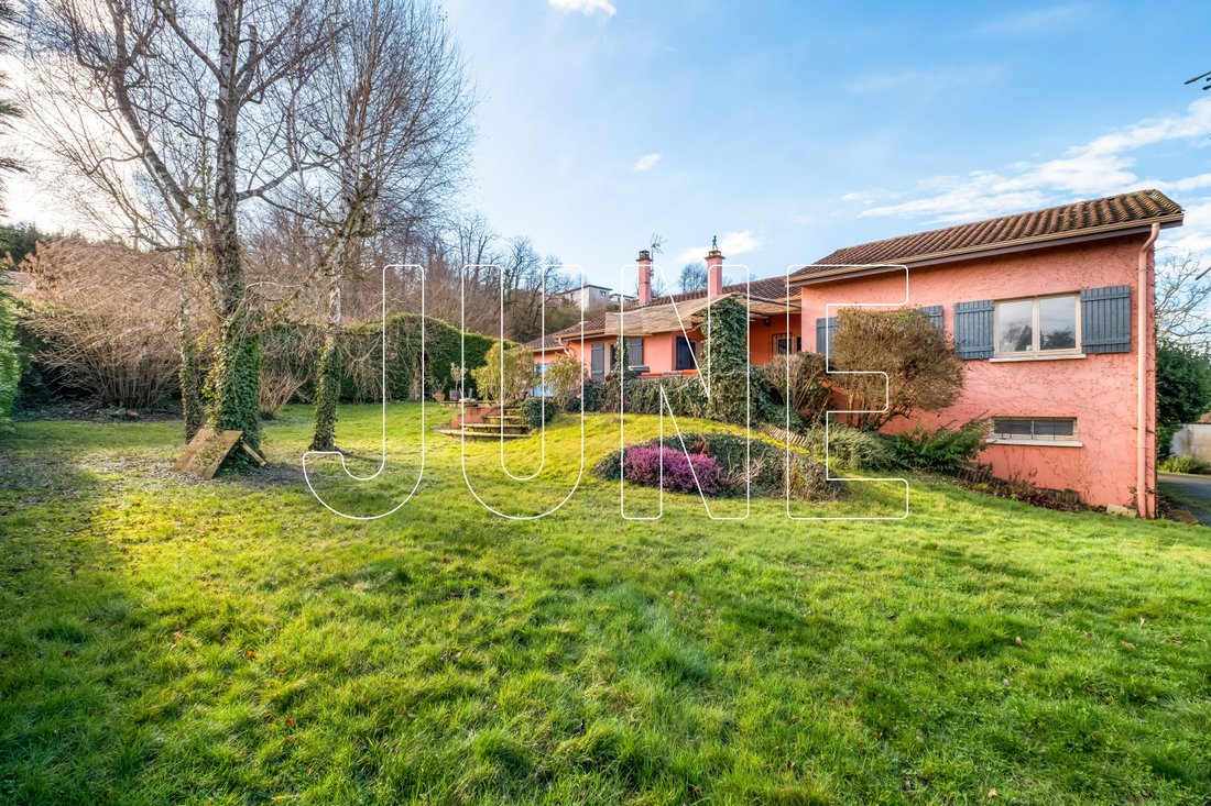 House in Marennes, Auvergne-Rhône-Alpes, France 2 - 17497225