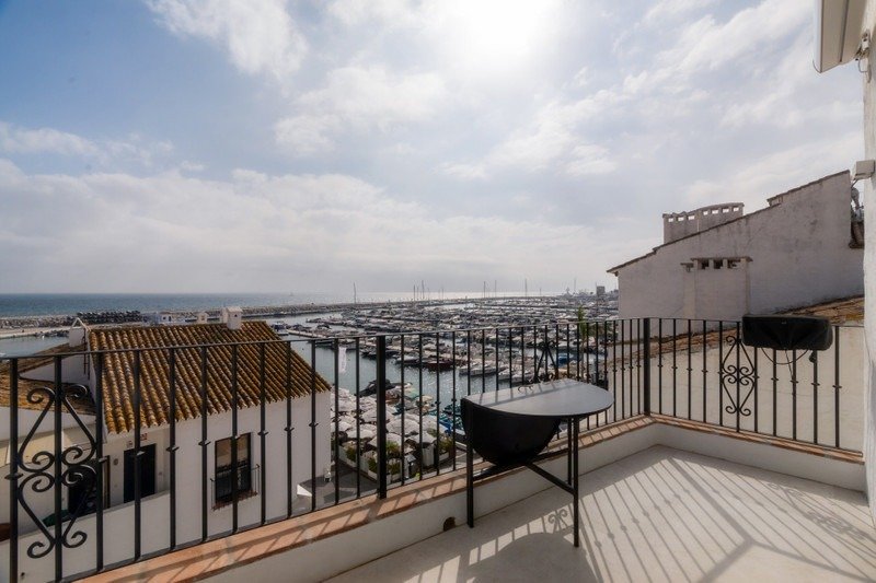 Apartment in Puerto Banus, Marbella, Spain 3 - 17497583
