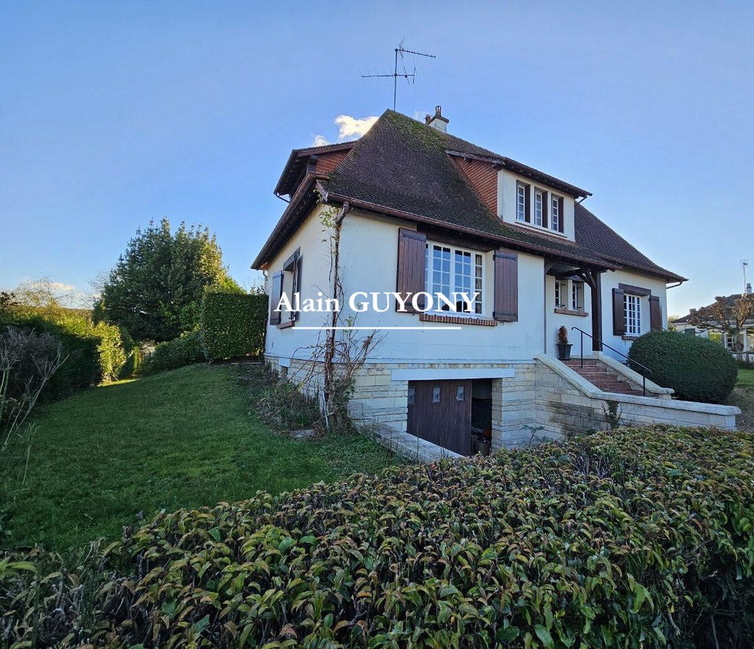 House in Pont-l'Évêque, Normandy, France 1 - 16985116