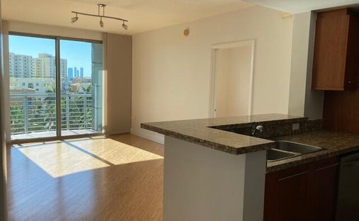 Condo in Miami Beach, Florida, United States 1