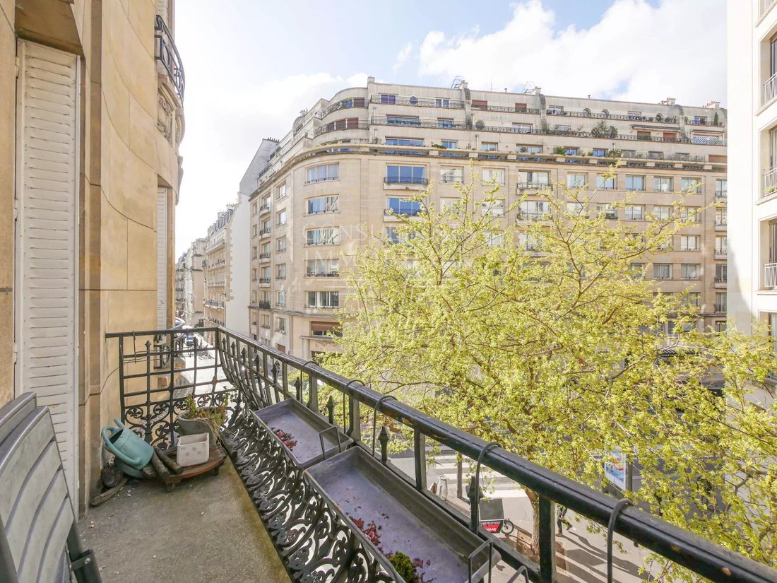Apartment in Muette Nord, Paris 16e Arrondissement, Paris 2 - 17494734