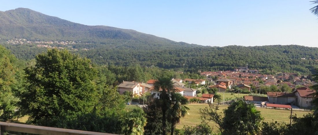 Villa in Laveno-Mombello, Lombardy, Italy 4 - 15359157