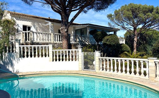 Villa in Les Issambres, Roquebrune-sur-Argens, France 1