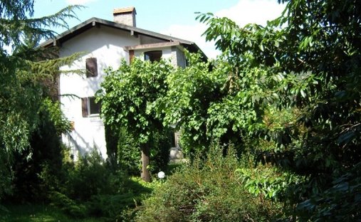 Villa in Luino, Lombardy, Italy 1