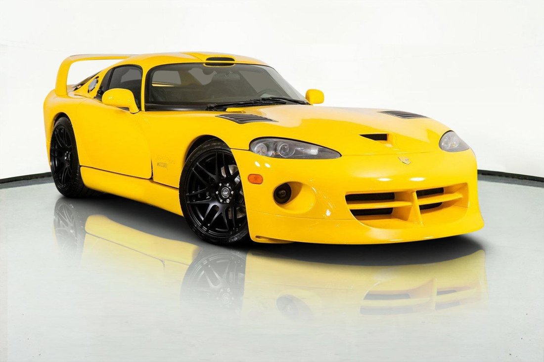 Coupe in Pompano Beach, FL, United States 1 - 17494979