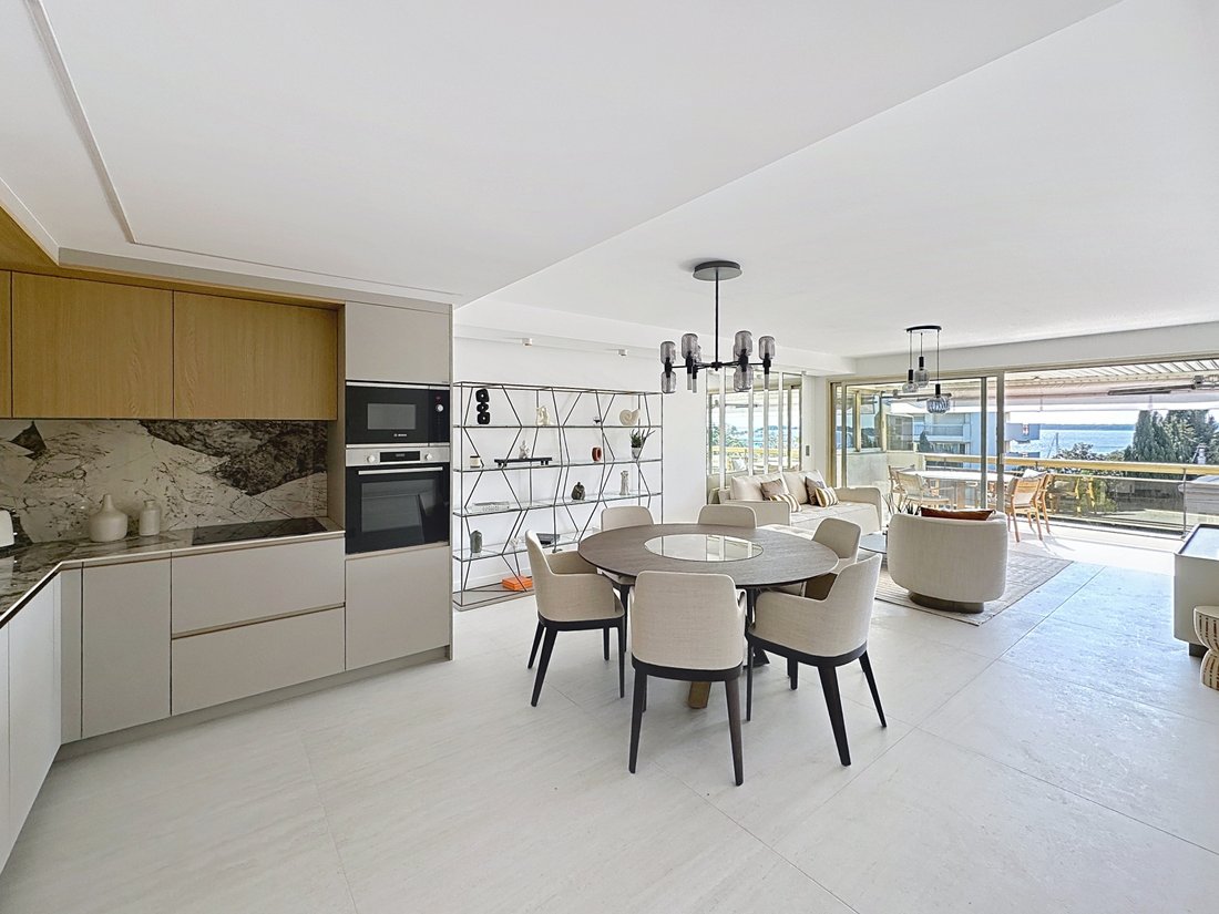 Apartment in Cannes, Provence-Alpes-Côte d'Azur, France 2 - 17494352