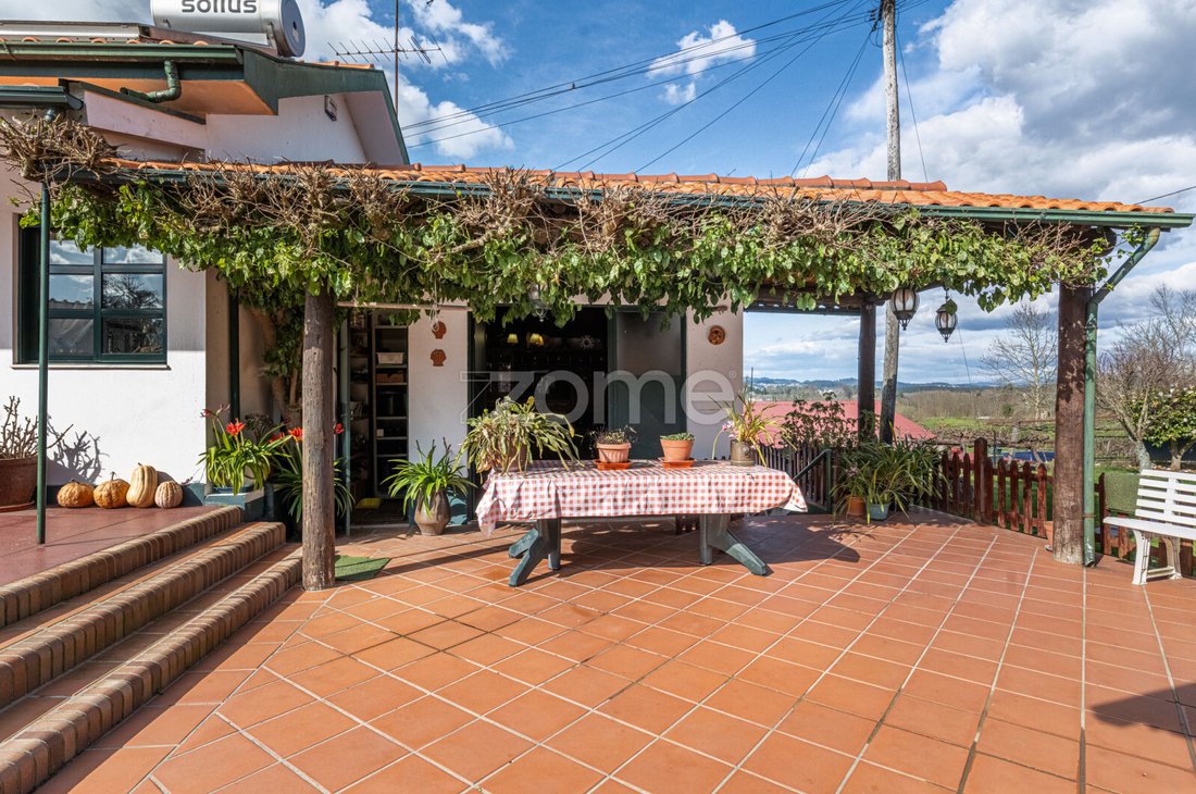 Finca in Meinedo, Porto District, Portugal 1 - 17498158
