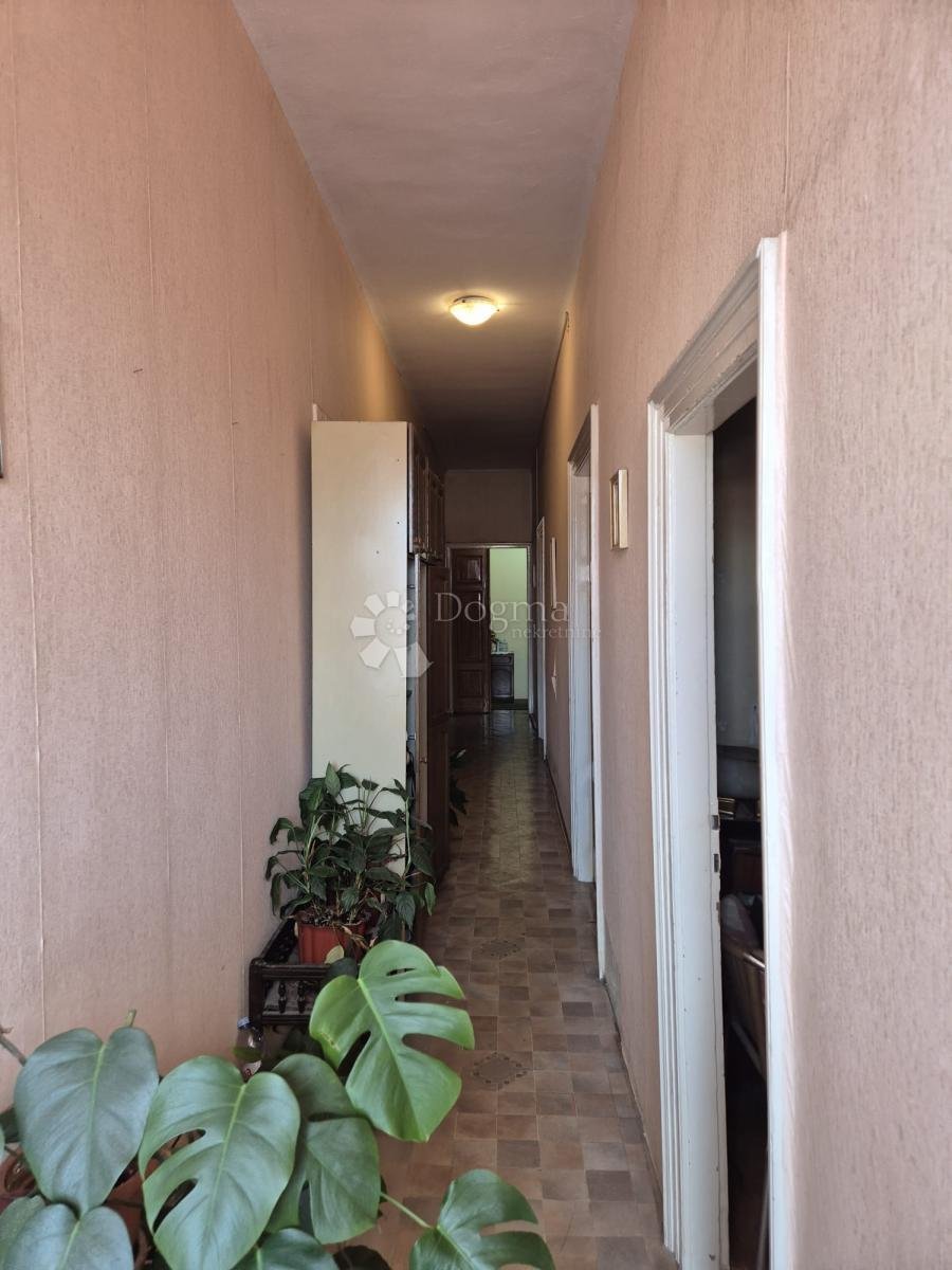 Appartamento a Lucac-Manus, Spalato, Regione spalatino-dalmata 3 - 17497298