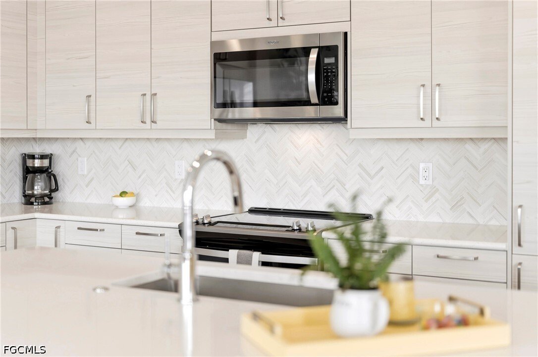 Condo in Naples, Florida, United States 4 - 17496177