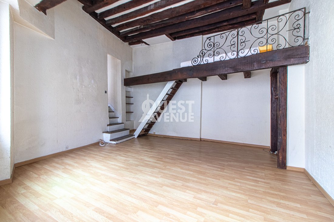 Apartment in Saint Germain l'Auxerrois, Paris 1er Arrondissement, Paris 1 - 17496859