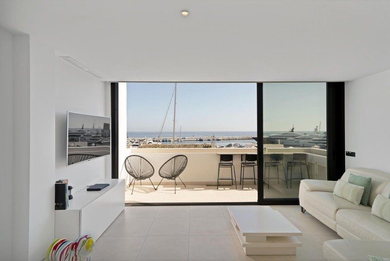 Apartment in Puerto Banus, Marbella, Spain 4 - 17497576