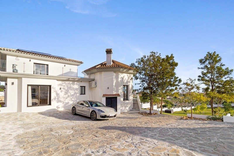 Villa in Arroyo de la Miel, Benalmadena, Andalusia 2 - 17497564