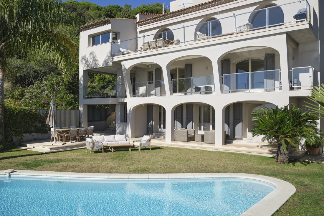 Villa in Cannes, Provence-Alpes-Côte d'Azur, France 1 - 17494142