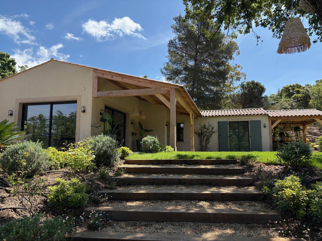 House in La Croix-Valmer, Provence-Alpes-Côte d'Azur, France 1 - 16296579