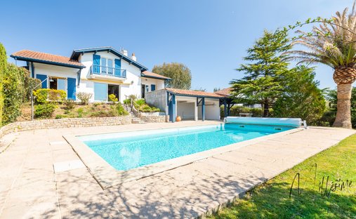 House in Arbonne, Nouvelle-Aquitaine, France 1