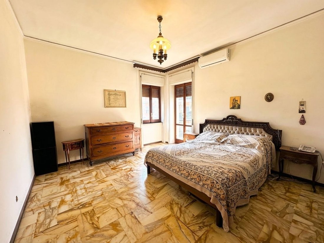 Apartment in Naples, Campania, Italy 5 - 17496029