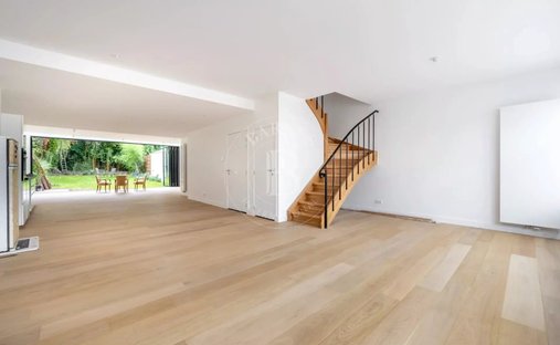 House in Arrondissement of Bobigny, Ile-de-France, France 1