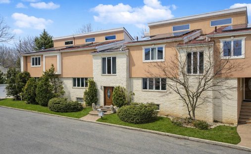 House in New York, New York, United States 1