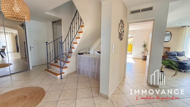 House in Centre Ville, Mauguio, France 5 - 17498776