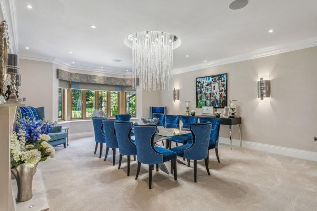 House in Beaconsfield, England 5 - 17495824