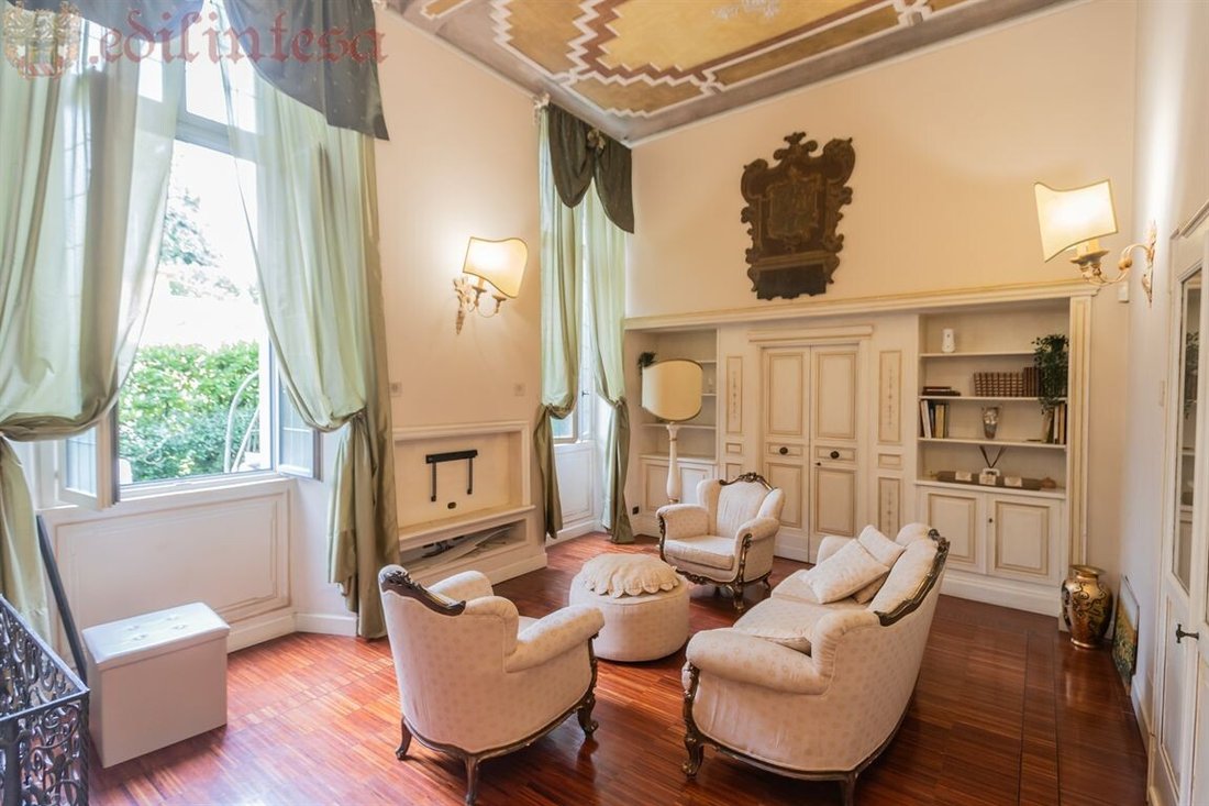 Haus in Besana in Brianza, Lombardei, Italien 4 - 17497237