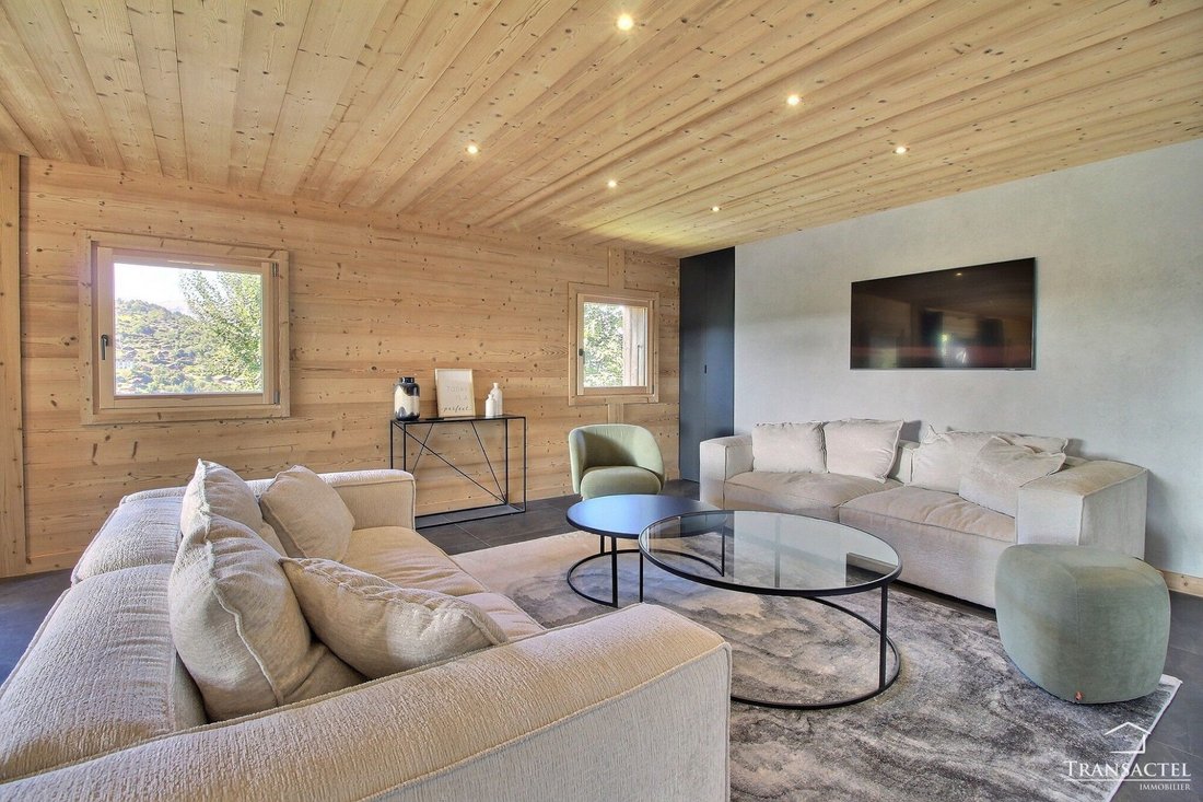 Chalet in Saint-Gervais-les-Bains, Auvergne-Rhône-Alpes, France 2 - 17494255