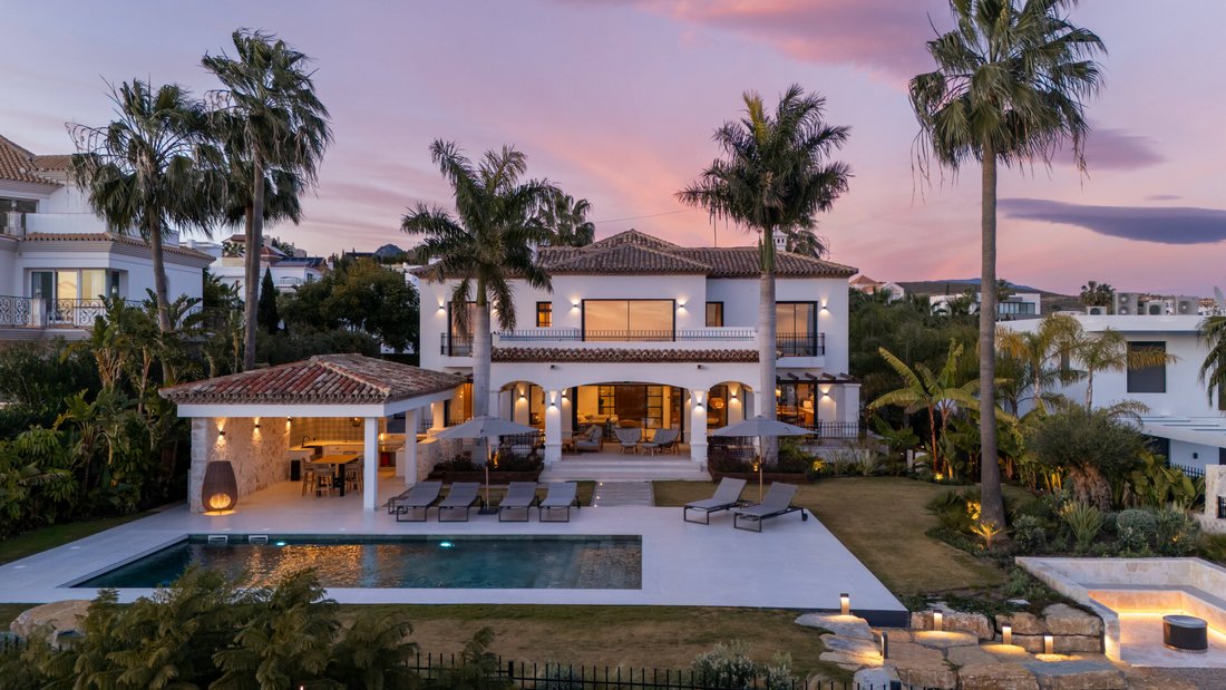 Villa in Benahavis, Andalusia, Spain 1 - 17497550