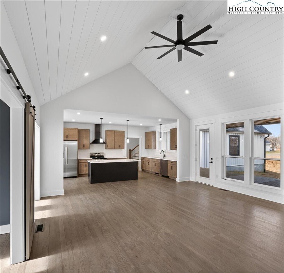 House in Sparta, North Carolina, United States 3 - 16900270