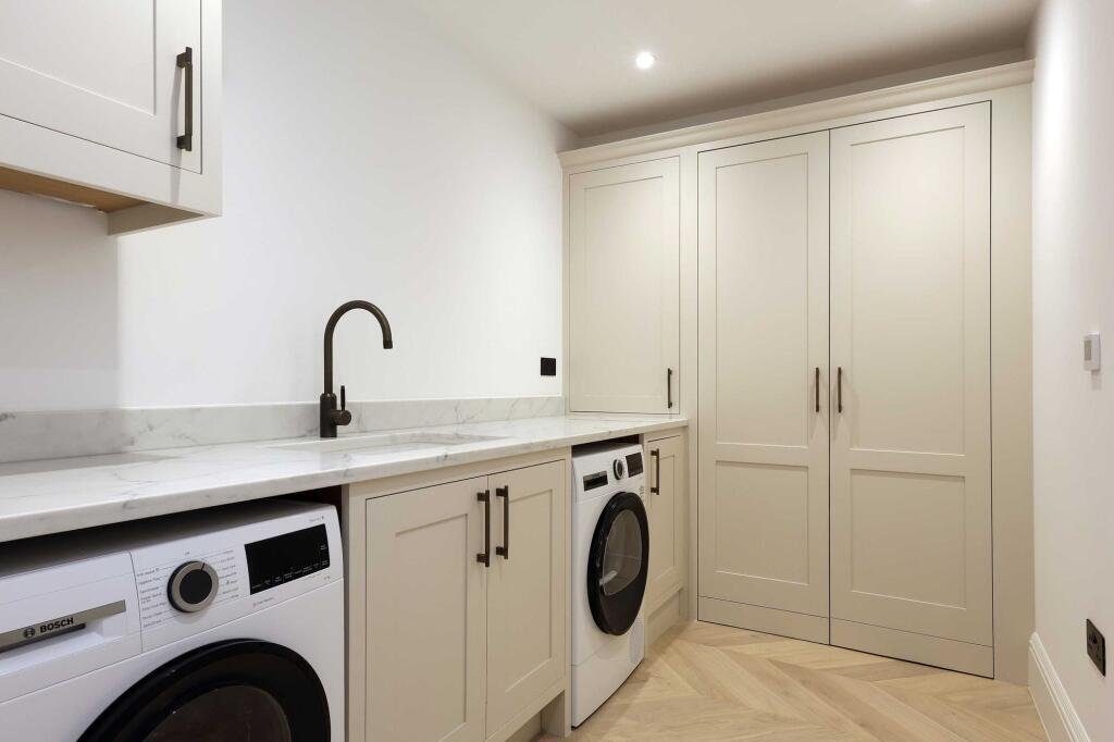 Apartment in Beaconsfield, England 4 - 17495855