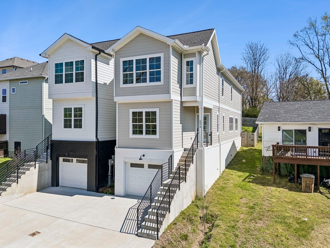 Co Op in Nashville, Tennessee, United States 2 - 17496098