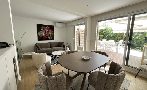 Apartment in Zone Est Diffuse, Saint-Tropez, France 1