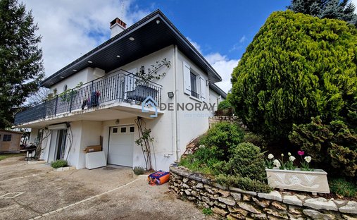 House in Hippodrome, Chambray-les-Tours, France 1