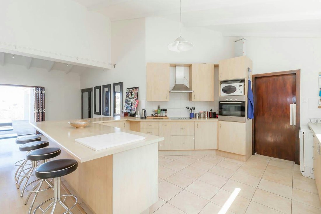 House in Country Club, Western Cape, South Africa 3 - 17497260