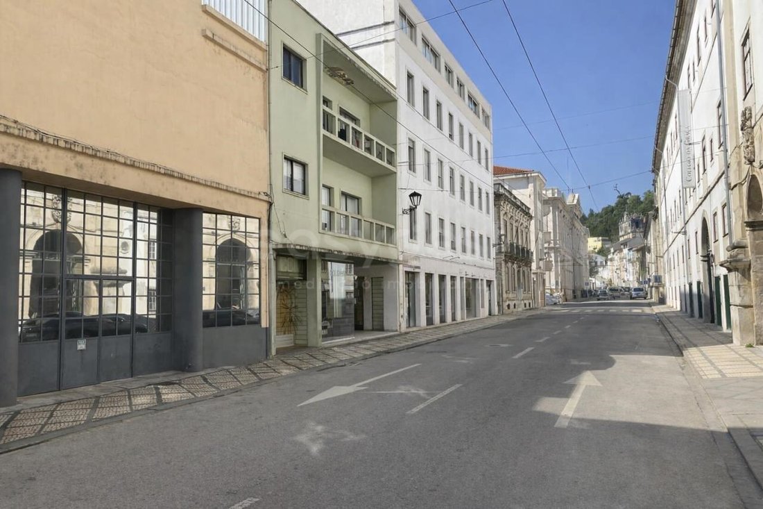Apartment in Santo Antonio dos Olivais, Coimbra District, Portugal 3 - 17494852