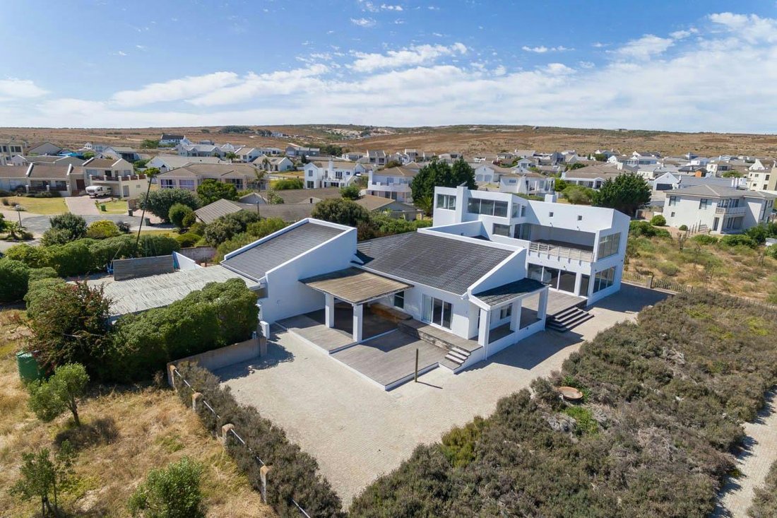 House in Country Club, Western Cape, South Africa 2 - 17497260