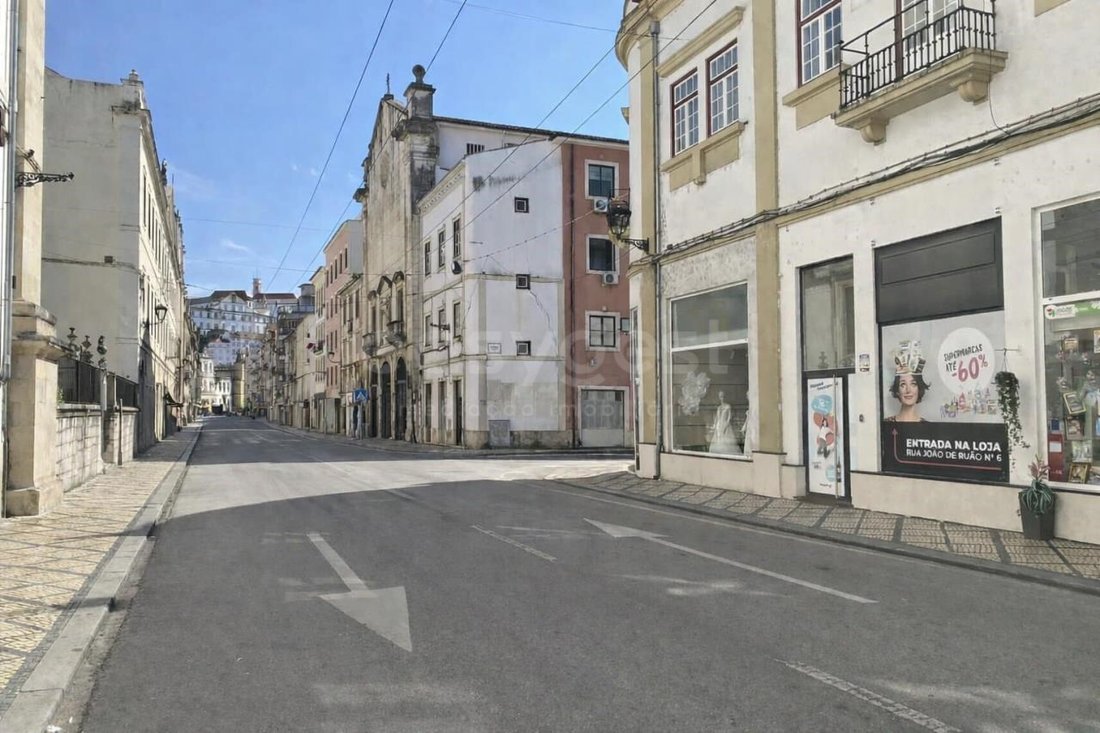 Apartment in Santo Antonio dos Olivais, Coimbra District, Portugal 2 - 17494852