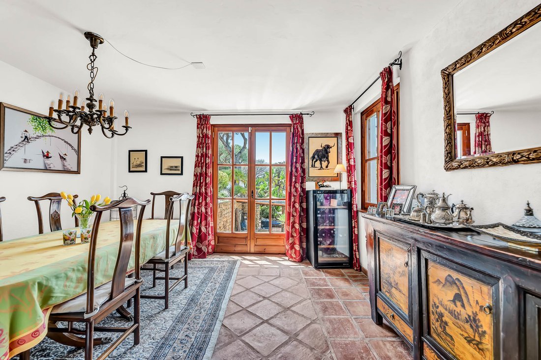 Villa in Elviria-Cabopino, Marbella, Spain 5 - 17497568