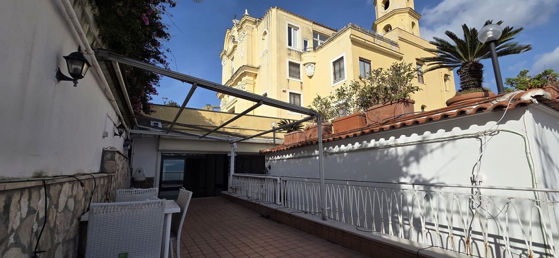 Apartment in Mergellina, Naples, Campania 1 - 17074940