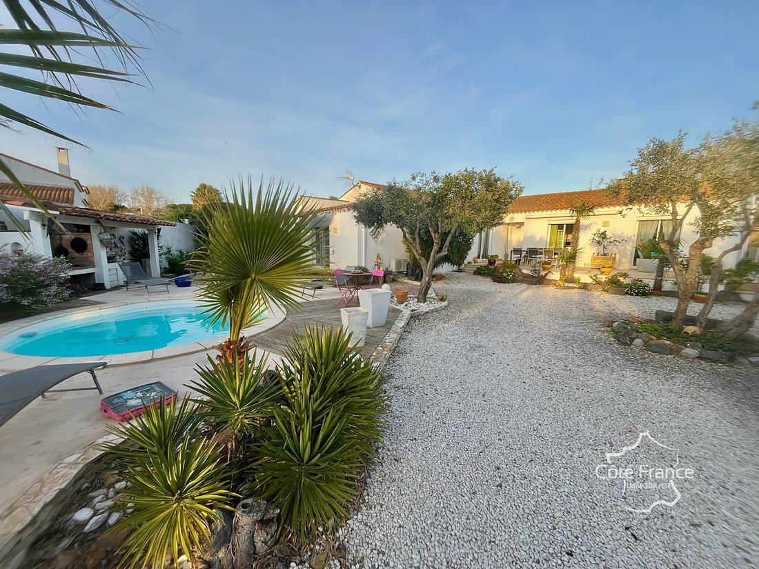 Villa in Cooperative, Agde, France 1 - 17494148