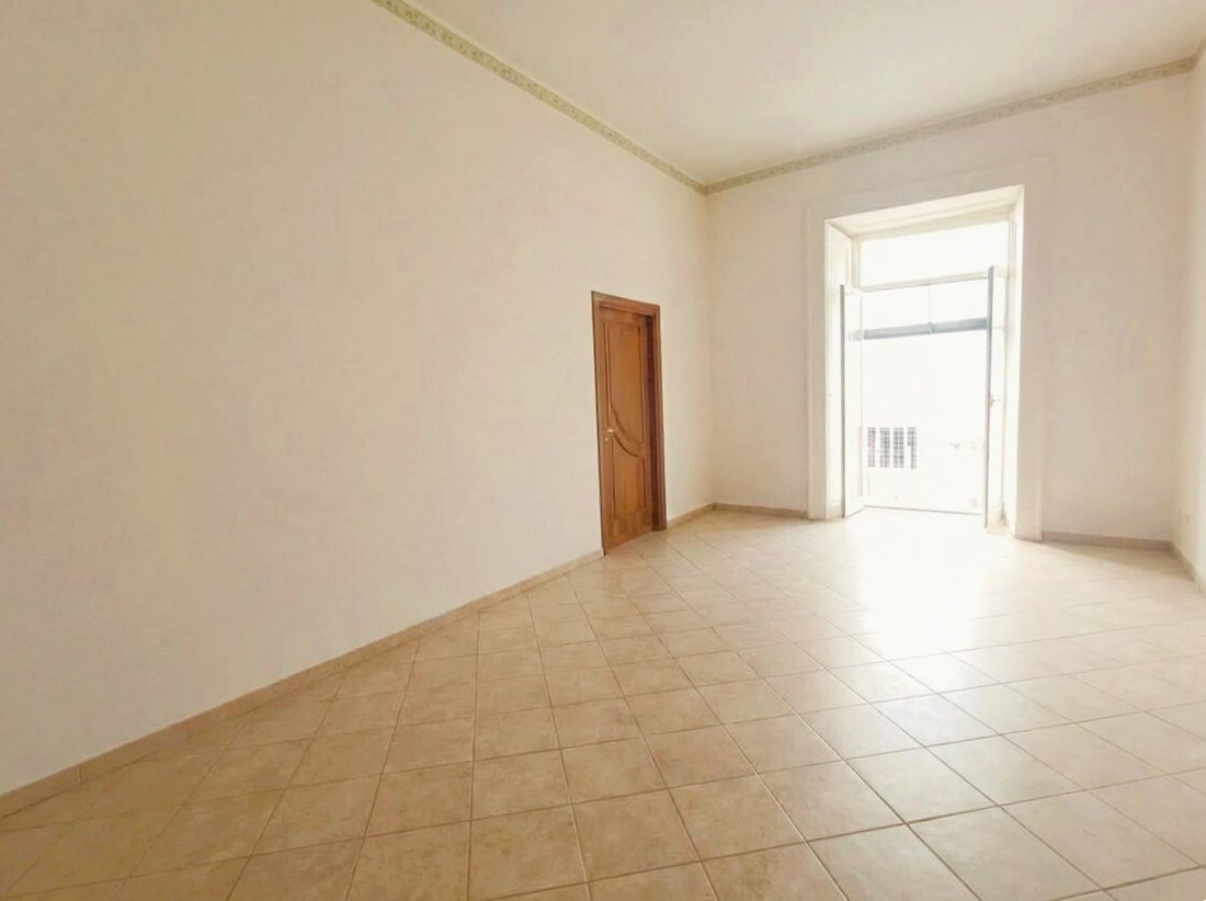 Apartment in Naples, Campania, Italy 4 - 17014533