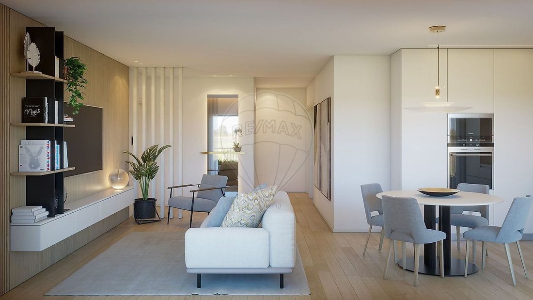 Apartment in Santo António dos Cavaleiros, Lisbon, Portugal 1 - 17494674