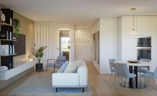 Apartment in Santo António dos Cavaleiros, Lisbon, Portugal 1