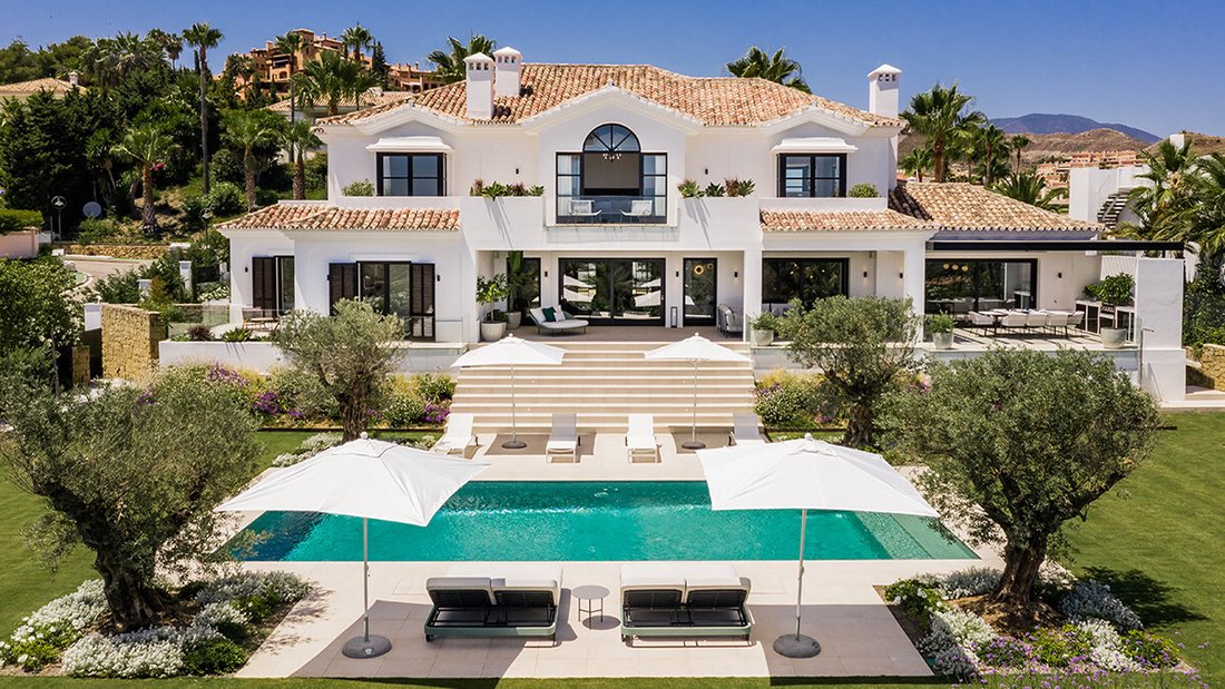 Villa in Nueva Andalucia, Marbella, Spain 1 - 17495672