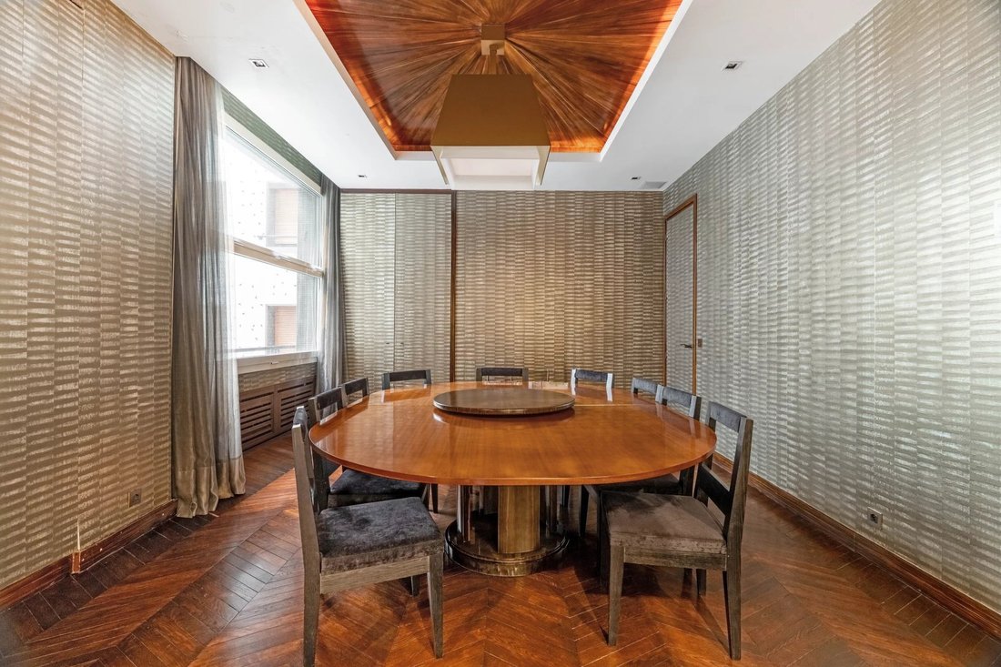 Apartment in Muette Nord, Paris 16e Arrondissement, Paris 4 - 17497390