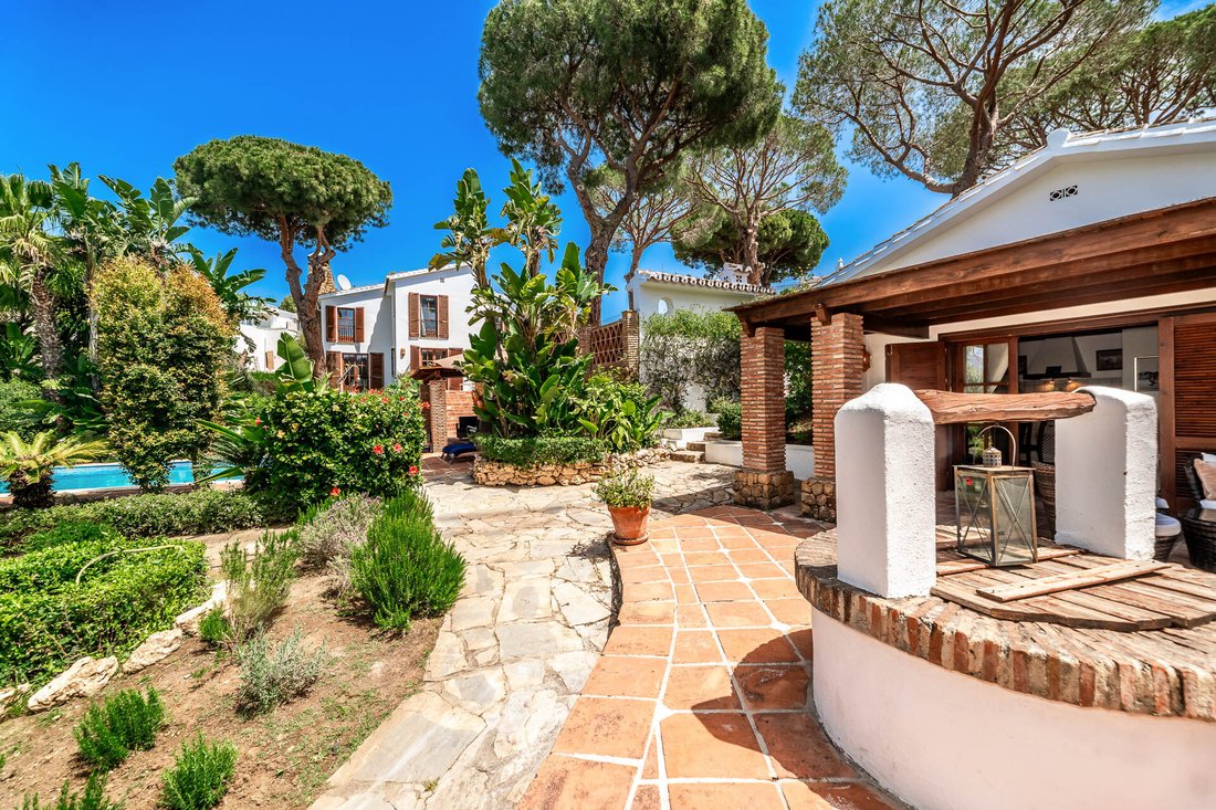 Villa in Elviria-Cabopino, Marbella, Spain 4 - 17497568