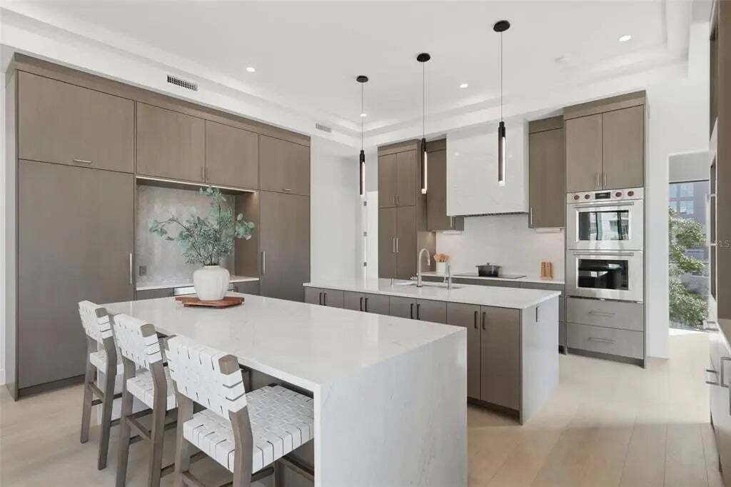 House in St. Petersburg, Florida, United States 2 - 17498472