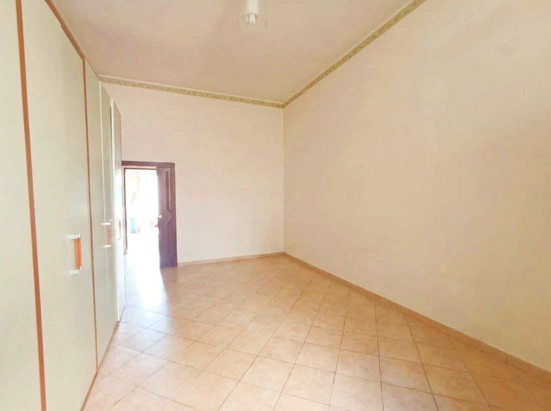 Apartment in Naples, Campania, Italy 5 - 17014533