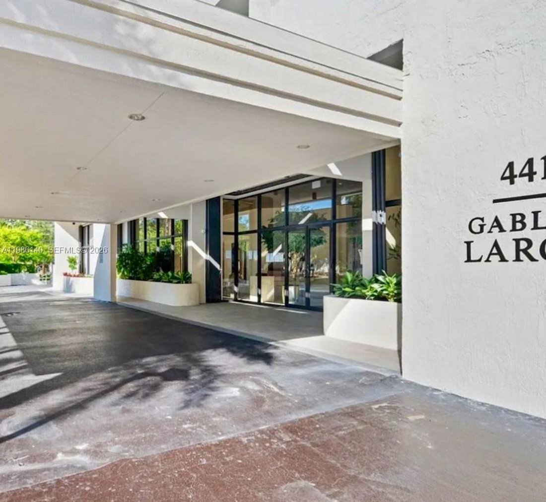 Condo in Coral Gables, Florida, United States 2 - 17495894