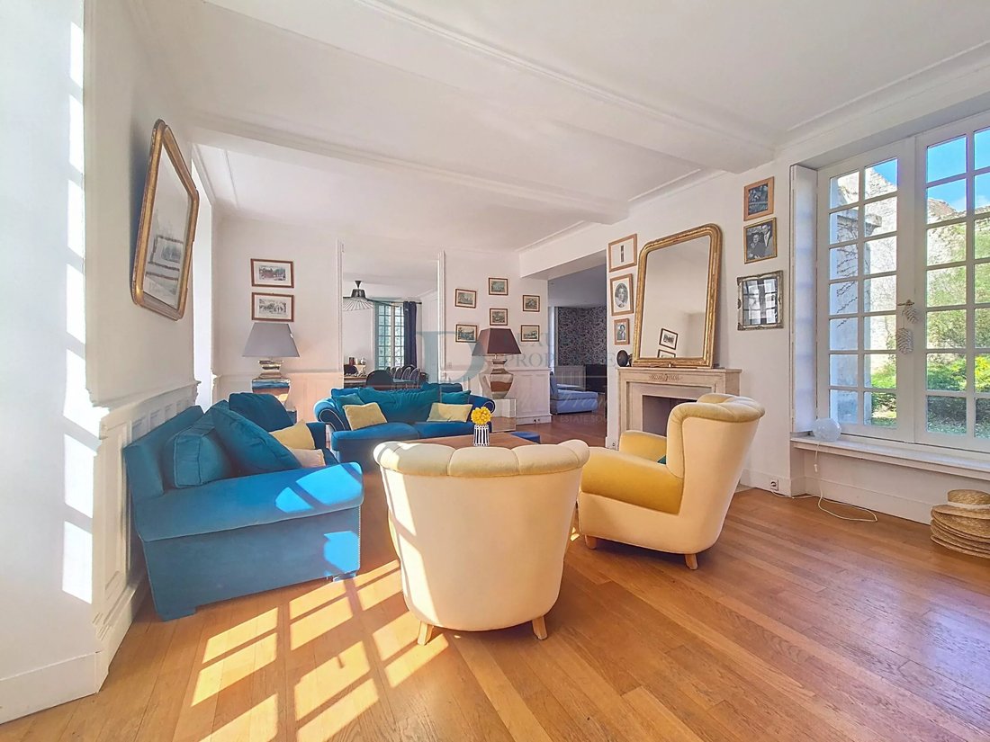 Estate in Blainville-sur-Orne, Normandy, France 4 - 17494729
