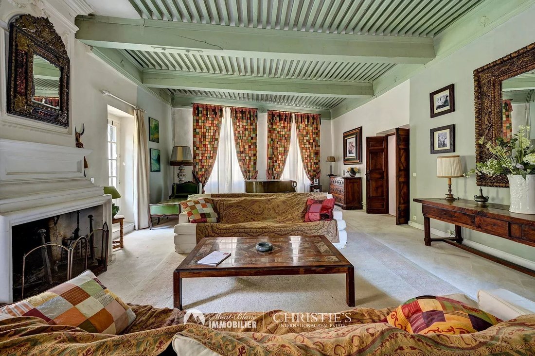 Villa in Centre, Lambesc, France 5 - 15494069